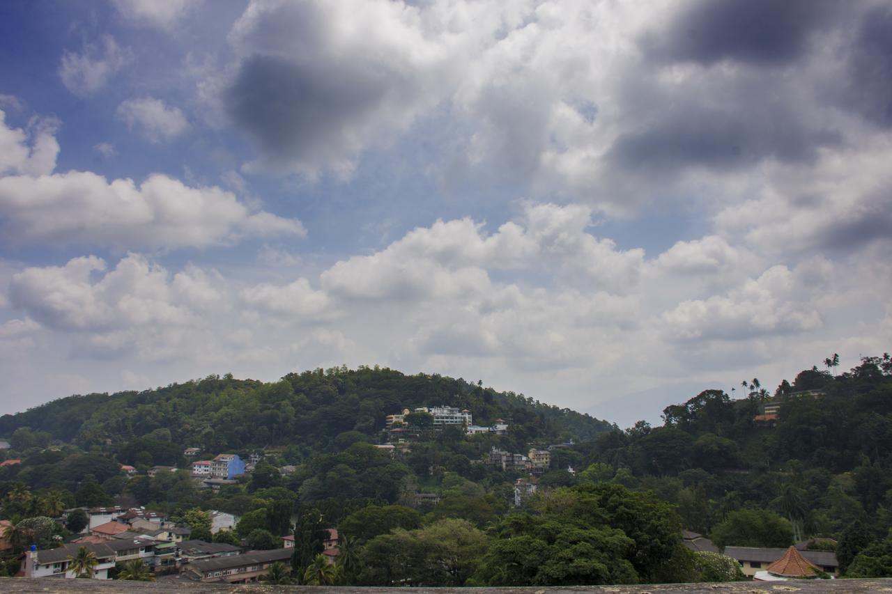 Breeze Villa Kandy Exterior foto