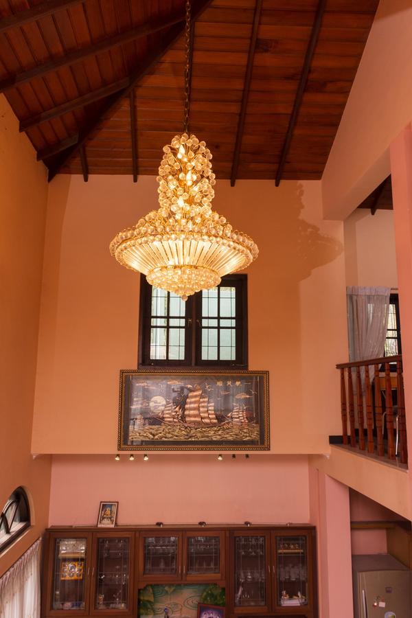 Breeze Villa Kandy Exterior foto