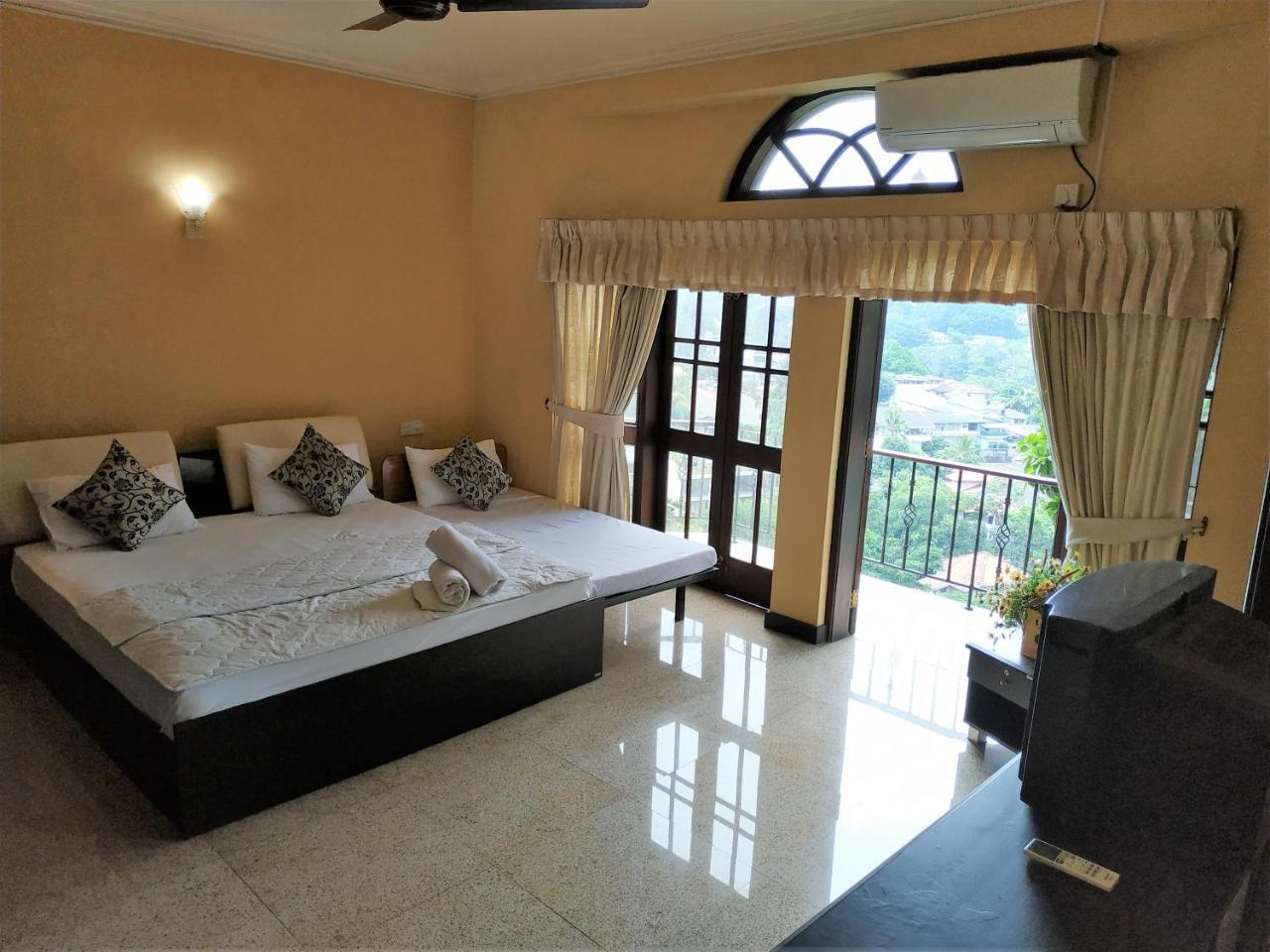 Breeze Villa Kandy Exterior foto